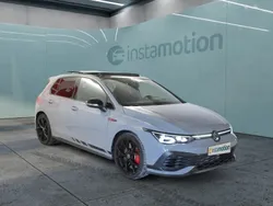 Grau Gebraucht 2024 VW Golf VIII Style Limousine | 38.230 € (Teuer)