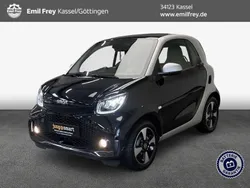 Blau Gebraucht 2024 Smart ForTwo Electric Drive Passion Exclusive Kleinwagen | 16.200 € (Fairer Preis)