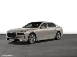 Oxidgrau metallic Gebraucht 2024 BMW i7 Comfort Edition Limousine | 95.064 € (Superpreis)