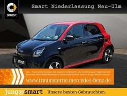 Schwarz Gebraucht 2021 Smart ForFour Electric Drive Limousine | 9.790 € (Fairer Preis)