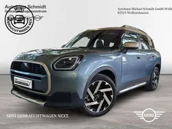 Smokey green (metallic) Gebraucht 2024 Mini Cooper Countryman SUV | 35.860 € (Guter Preis)