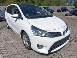 Weiß Gebraucht 2014 Toyota Verso Skyview Edition Van / Kleinbus | 4.500 € (Superpreis)