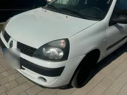 Weiß Gebraucht 2008 Renault Clio II Kleinwagen | 1.250 €