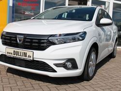 Weiß Gebraucht 2021 Dacia Logan Limousine | 15.999 € (Teuer)