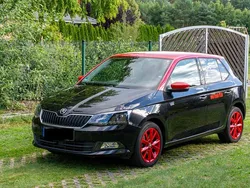 Schwarz Gebraucht 2015 Skoda Fabia Limousine | 9.199 € (Fairer Preis)