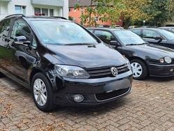 Schwarz Gebraucht 2011 VW Golf Plus Van / Kleinbus | 5.850 € (Fairer Preis)