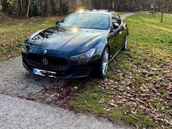 Schwarz Gebraucht 2019 Maserati Ghibli GranLusso Limousine | 29.900 €