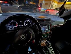 Grau Gebraucht 2011 Skoda Octavia Limousine | 5.500 € (Fairer Preis)