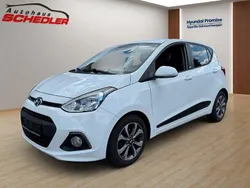 Weiß Gebraucht 2016 Hyundai i10 Passion Kleinwagen | 6.750 € (Fairer Preis)