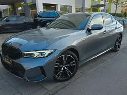 Grau Gebraucht 2023 BMW 320 M Sport Limousine | 37.950 € (Fairer Preis)