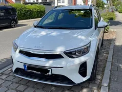 Weiß Gebraucht 2024 Kia Stonic 2 SUV | 20.380 € (Fairer Preis)