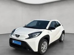 Weiß Gebraucht 2025 Toyota Aygo Business Edition Kleinwagen | 19.630 € (Fairer Preis)