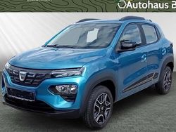 Blau(metallic) Gebraucht 2022 Dacia Spring Comfort Plus Kleinwagen | 10.990 € (Fairer Preis)