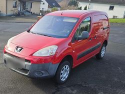 Rot Gebraucht 2009 Peugeot Partner Van / Kleinbus | 4.790 €