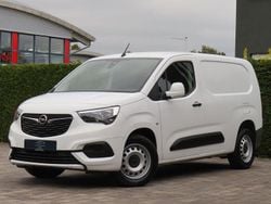 Weiß Gebraucht 2021 Opel Combo Edition Van / Kleinbus | 11.600 € (Guter Preis)