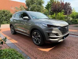Grau Gebraucht 2018 Hyundai Tucson Style SUV | 18.500 € (Fairer Preis)