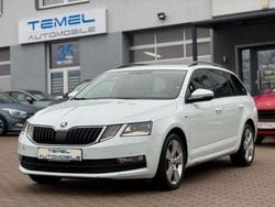 Weiß Gebraucht 2018 Skoda Octavia Clever Kombi | 10.999 € (Guter Preis)
