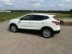 Weiß Gebraucht 2016 Nissan Qashqai Visia SUV | 9.500 € (Superpreis)