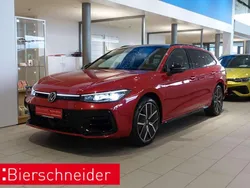 Chilirot metallic / grenadilsc Gebraucht 2025 VW Passat R-line Kombi | 59.450 € (Teuer)