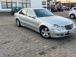Grau Gebraucht 2006 Mercedes E320 Limousine | 4.999 € (Guter Preis)