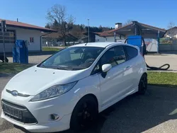 Weiß Gebraucht 2010 Ford Fiesta Sport Kleinwagen | 2.800 € (Guter Preis)
