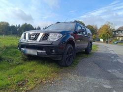 Schwarz Gebraucht 2006 Nissan Navara Abholung | 5.950 € (Superpreis)