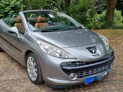 Beige Gebraucht 2007 Peugeot 207 CC Platinum Cabrio | 3.950 € (Fairer Preis)