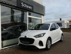Lunar white Gebraucht 2025 Mazda 2 Center-Line Kleinwagen | 20.690 € (Superpreis)