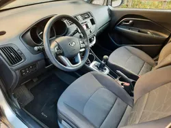 Silber Gebraucht 2012 Kia Rio Spirit Limousine | 5.400 € (Fairer Preis)