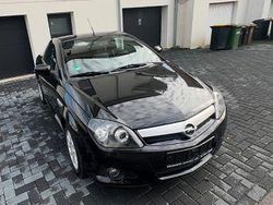 Schwarz Gebraucht 2004 Opel Tigra Sport Cabrio | 2.600 € (Fairer Preis)