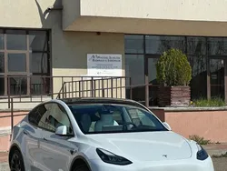 Weiß Gebraucht 2023 Tesla Model Y Performance SUV | 43.000 € (Etwas zu teuer)