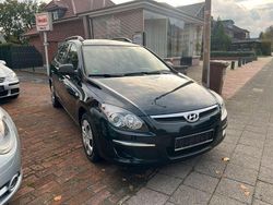 Schwarz Gebraucht 2010 Hyundai i30 Edition+ Kombi | 3.390 € (Fairer Preis)