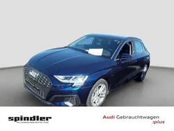 Navarrablau metallic Gebraucht 2024 Audi A3 Sportback e-tron Basis Limousine | 34.480 € (Teuer)
