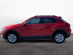 Rot Gebraucht 2024 VW T-Roc Life SUV | 23.880 € (Guter Preis)