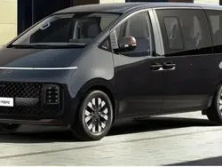 Abyss black Neu 2025 Hyundai Staria Signature Van | 55.670 €