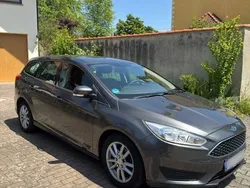 Grau Gebraucht 2016 Ford Focus Ambiente Kombi | 6.750 € (Fairer Preis)