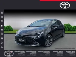 Schwarz Gebraucht 2024 Toyota Corolla Team Limousine | 31.990 € (Etwas zu teuer)