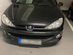 Schwarz Gebraucht 2004 Peugeot 206 CC Cabrio | 2.100 € (Fairer Preis)