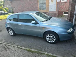 Blau Gebraucht 2002 Alfa Romeo 147 Kleinwagen | 1.900 € (Teuer)