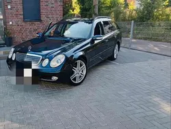 Blau Gebraucht 2005 Mercedes E220 Kombi | 5.300 € (Teuer)