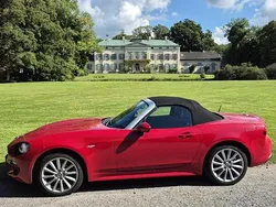 Rot Gebraucht 2016 Fiat 124 Cabrio | 18.995 €