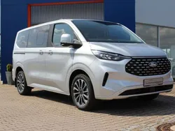 Moondust silber metallic Neu 2025 Ford Tourneo Custom Titanium X Van / Kleinbus | 62.450 € (Teuer)