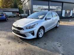 Silber Gebraucht 2019 Kia Ceed Edition 7 Kleinwagen | 7.250 € (Superpreis)