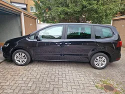Schwarz Gebraucht 2019 VW Sharan Trendline Van / Kleinbus | 30.500 € (Etwas zu teuer)