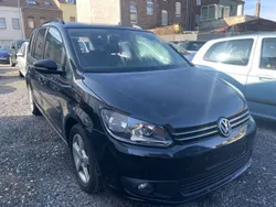 Schwarz Gebraucht 2011 VW Touran Trendline Van / Kleinbus | 6.750 €