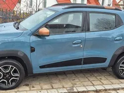 Blau Gebraucht 2023 Dacia Spring Extreme Kleinwagen | 13.900 € (Guter Preis)