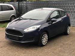 Blau Gebraucht 2016 Ford Fiesta Trend Kleinwagen | 7.500 € (Fairer Preis)