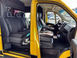 Gelb Gebraucht 2021 Peugeot Boxer Premium Van | 14.500 € (Fairer Preis)