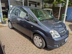 Blau Gebraucht 2009 Opel Meriva Van / Kleinbus | 3.750 € (Etwas zu teuer)