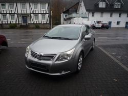 Silber Gebraucht 2011 Toyota Avensis Limousine | 4.950 €